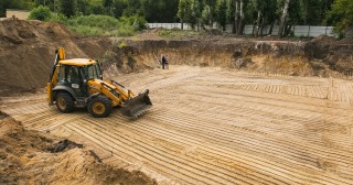 Разработка котлована Североморск, цена от 313 руб./м3.